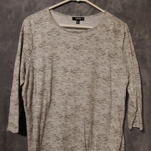 3/4 sleeve grey shirt